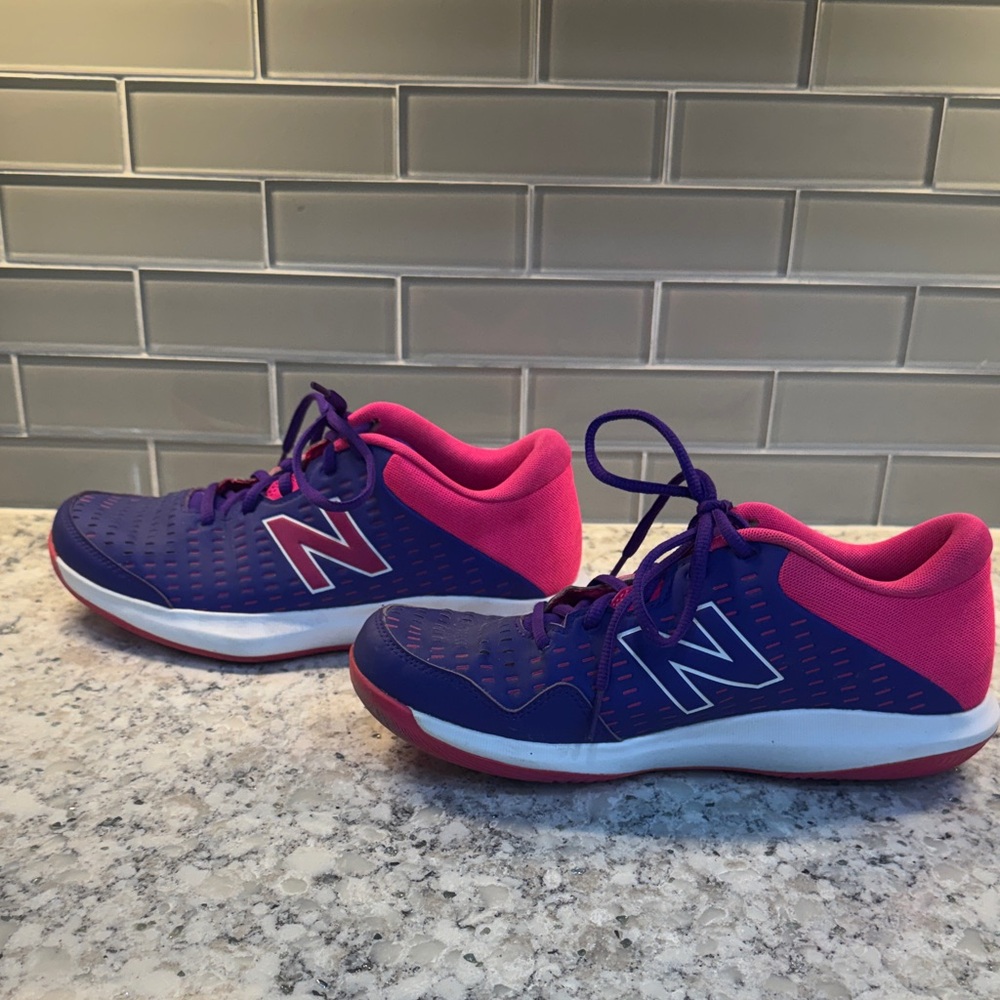 New Balance Vibrant Blue and Pink Tennis/Pickle Ball Shoes Clay Court SZ 9